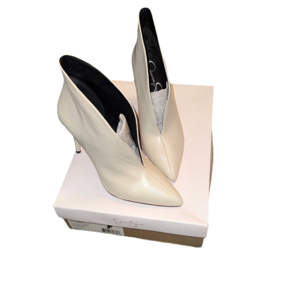 Jessica Simpson Stiletto Bootie Cream Size 8